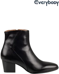 Everybody Vilma Enkellaarzen