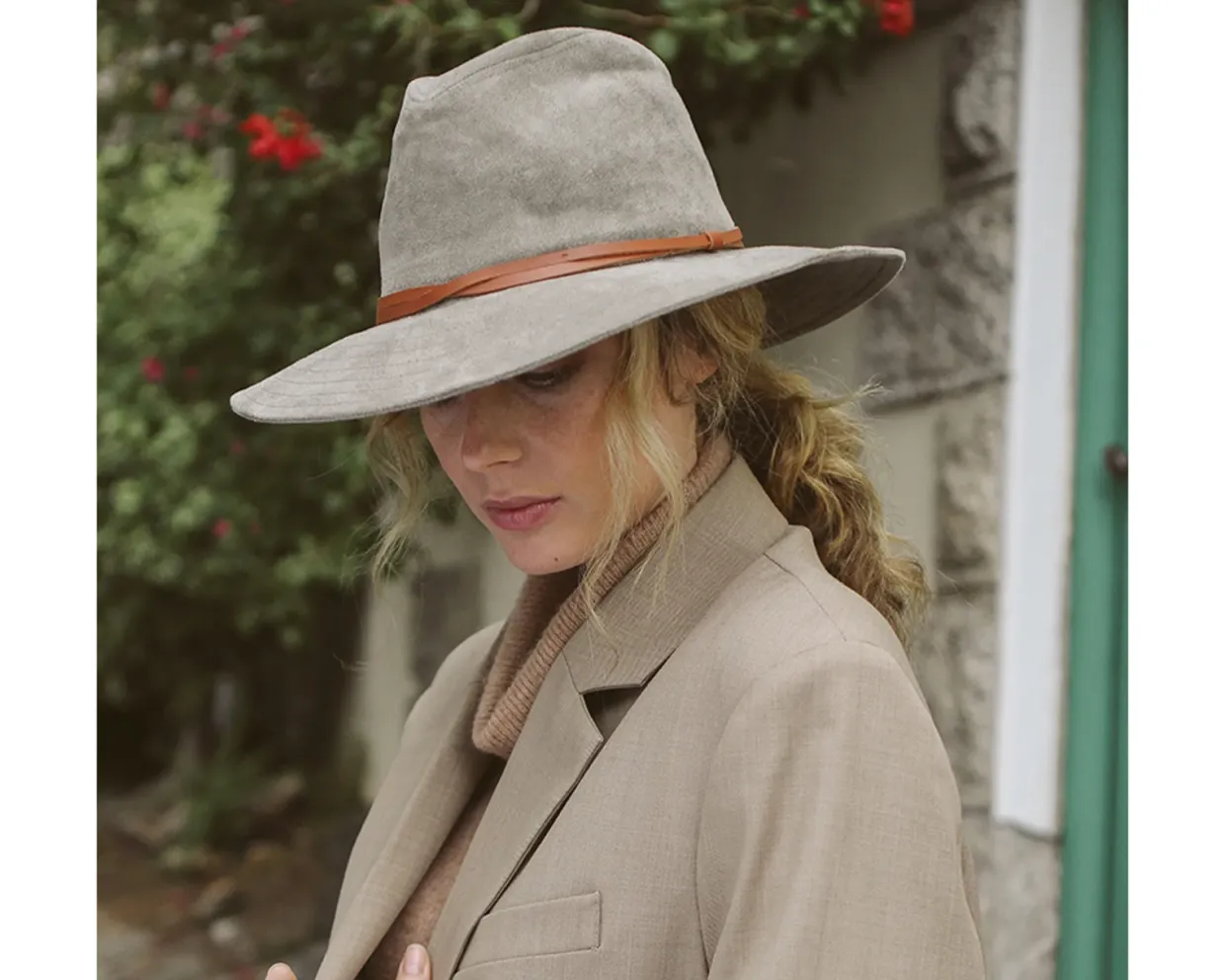 House of Ord Riley Hoed