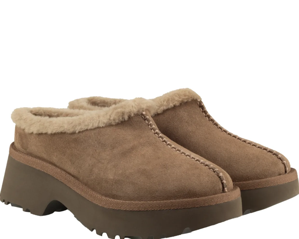 UGG New Heights Cozy Clog